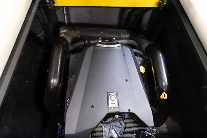 Slide: The Image of Malibu 21 VLX 2006 - 25