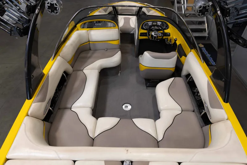 Slide: The Image of Malibu 21 VLX 2006 - 11