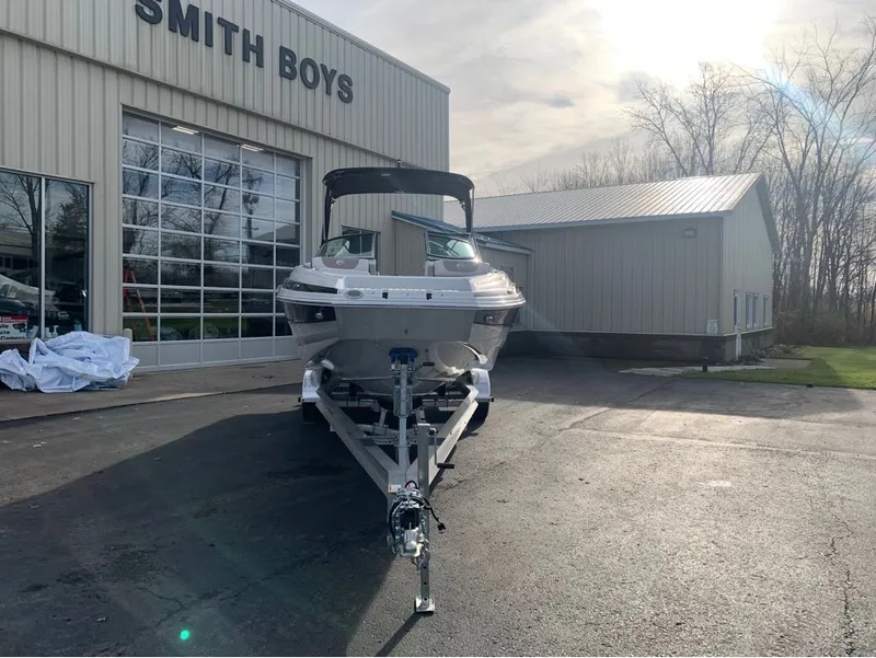 Slide: The Image of Crownline Boats E260 XS 2024 - 7