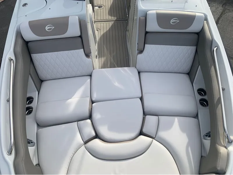 Slide: The Image of Crownline Boats E260 XS 2024 - 14