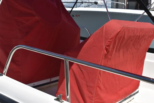 Slide: The Image of Boston Whaler 18 Dauntless 1999 - 62
