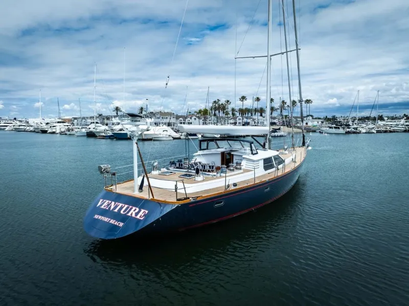 Slide: The Image of Admiral Marine Center Cockpit 1999 - 52