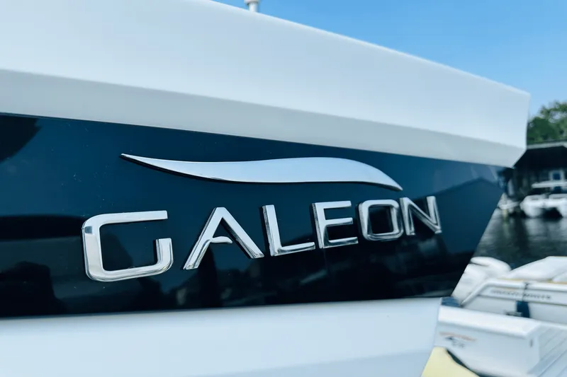 Slide: The Image of Galeon 485 HTS 2018 - 34