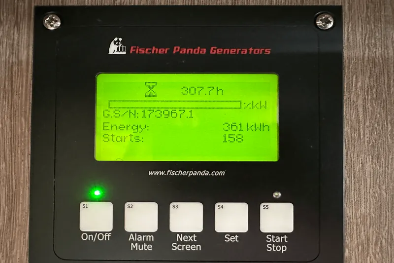 Slide: The Image of Galeon 485 HTS 2018 - 46