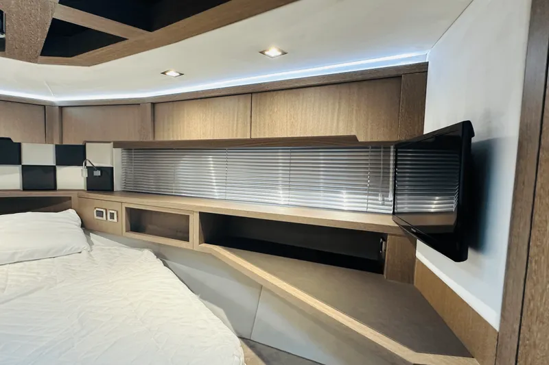 Slide: The Image of Galeon 485 HTS 2018 - 48