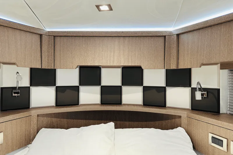 Slide: The Image of Galeon 485 HTS 2018 - 50