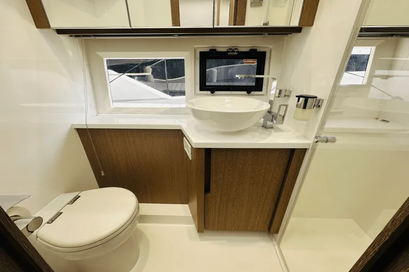 Slide: The Image of Galeon 485 HTS 2018 - 58