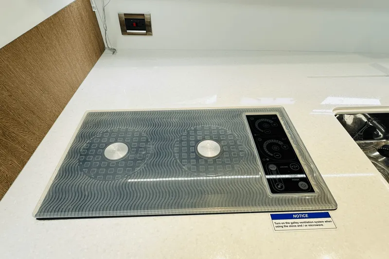 Slide: The Image of Galeon 485 HTS 2018 - 69