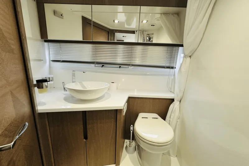 Slide: The Image of Galeon 485 HTS 2018 - 73