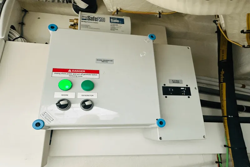 Slide: The Image of Galeon 485 HTS 2018 - 80