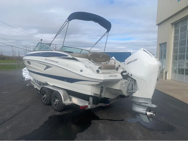 Slide: The Image of Crownline Boats 250 XSS 2024 - 2