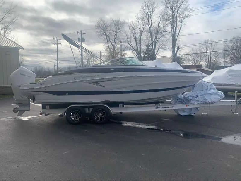Slide: The Image of Crownline Boats 250 XSS 2024 - 5