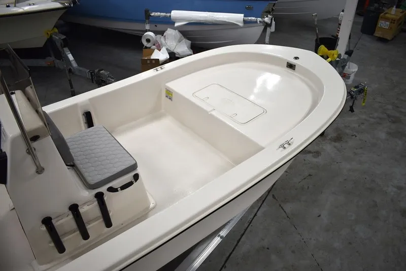 Slide: The Image of Carolina E20 JVX Center Console 2025 - 5