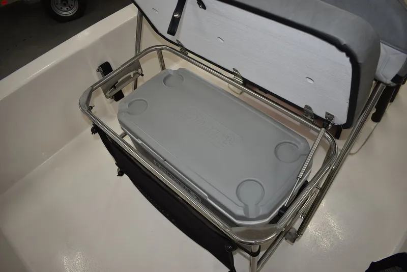 Slide: The Image of Carolina E18 JVX Center Console 2025 - 16