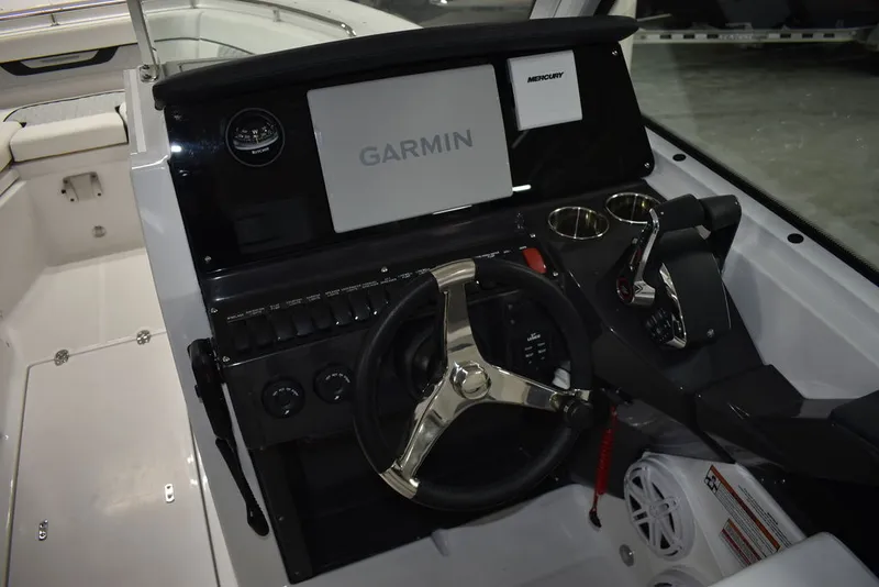 Slide: The Image of Blackfin 252DC 2025 - 49