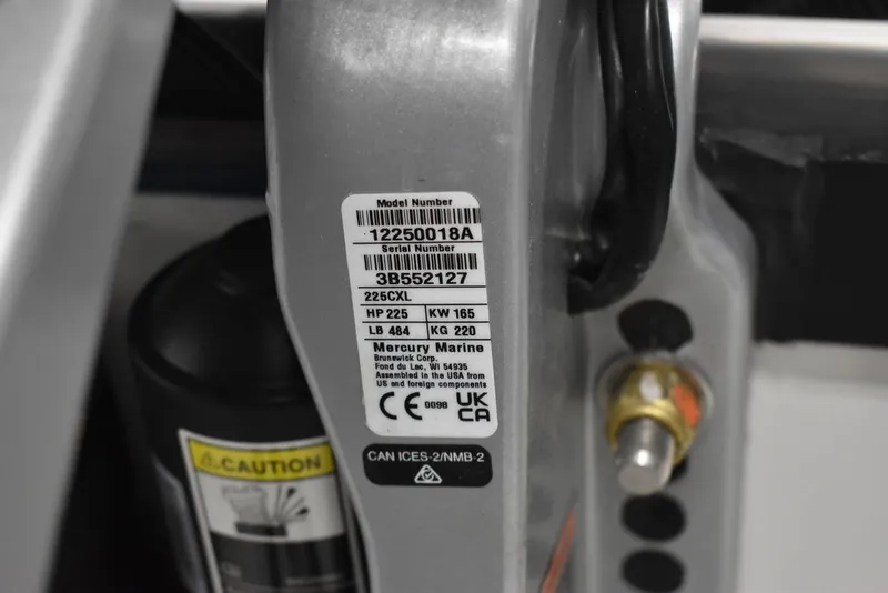 Slide: The Image of Blackfin 252DC 2025 - 74