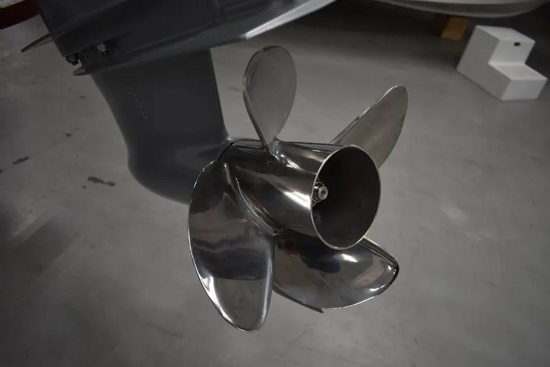 Slide: The Image of Blackfin 252DC 2025 - 76