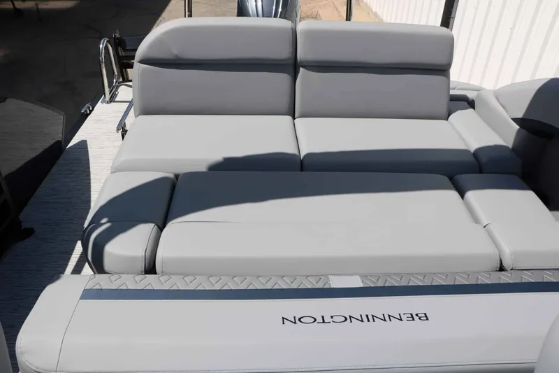 Slide: The Image of Bennington 22 MSB Tri-Toon 2027 - 59