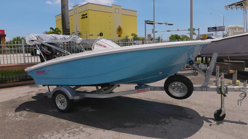 Slide: The Image of Boston Whaler 130 Super Sport 2026 - 4