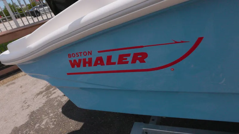 Slide: The Image of Boston Whaler 130 Super Sport 2026 - 5