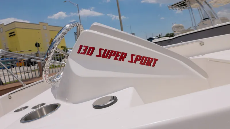 Slide: The Image of Boston Whaler 130 Super Sport 2026 - 6