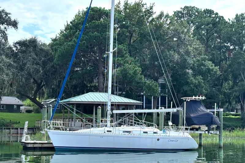 The Image of Beneteau Moorings 38 1990 - 0