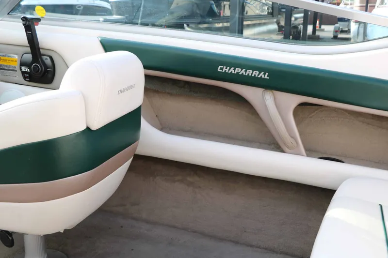 Slide: The Image of Chaparral 2130 Sport Limited 1997 - 32
