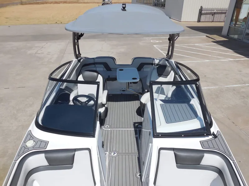 Slide: The Image of Yamaha AR240 2019 - 18