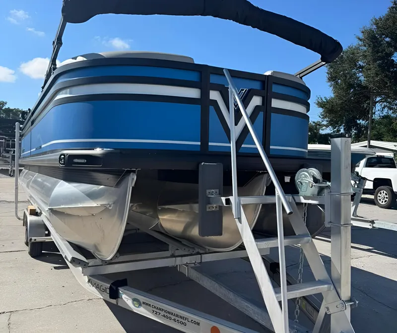 Slide: The Image of Viaggio Lago Z-D Z24D 2025 - 12