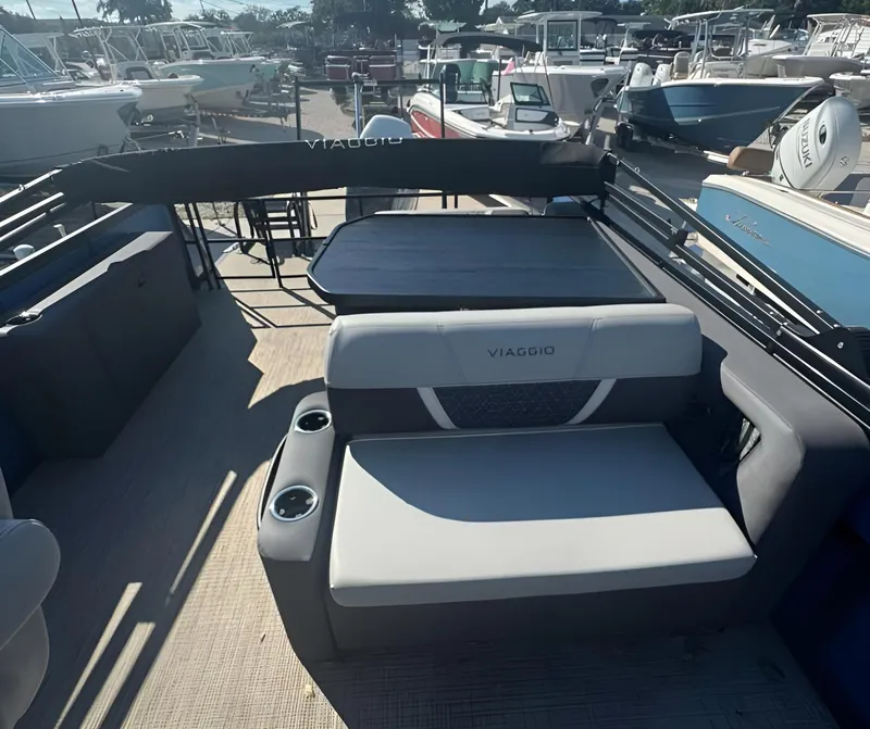 Slide: The Image of Viaggio Lago Z-D Z24D 2025 - 2