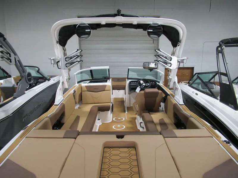 Slide: The Image of MasterCraft NXT 22 2027 - 2