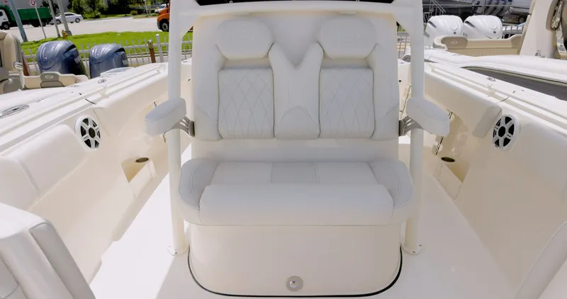 Slide: The Image of Key West Boats 263 FS 2025 - 13