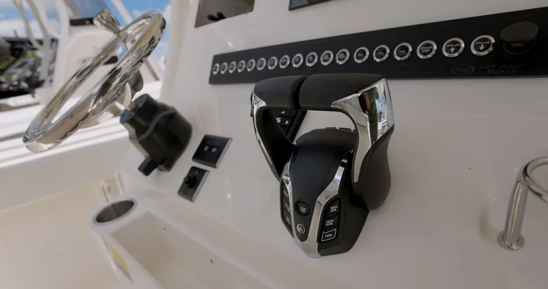 Slide: The Image of Key West Boats 263 FS 2025 - 4