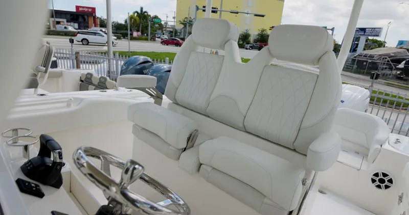 Slide: The Image of Key West Boats 263 FS 2025 - 8