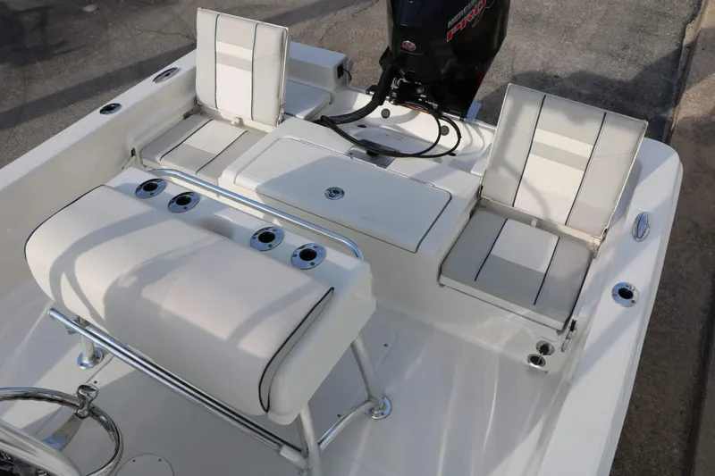 Slide: The Image of Ranger 2260 2021 - 30