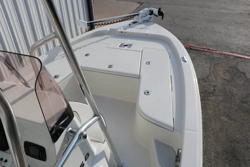 Slide: The Image of Ranger 2260 2021 - 24
