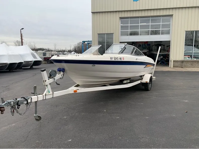 Slide: The Image of Bayliner 205 2004 - 1