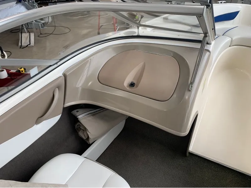 Slide: The Image of Bayliner 205 2004 - 11