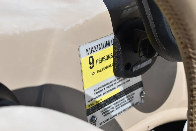 Slide: The Image of Bayliner 2150 Capri Bowrider 2001 - 34