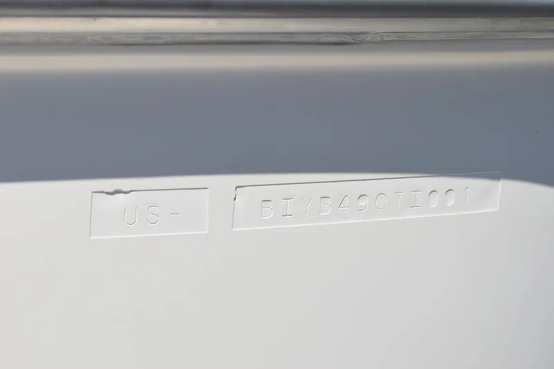 Slide: The Image of Bayliner 2150 Capri Bowrider 2001 - 44