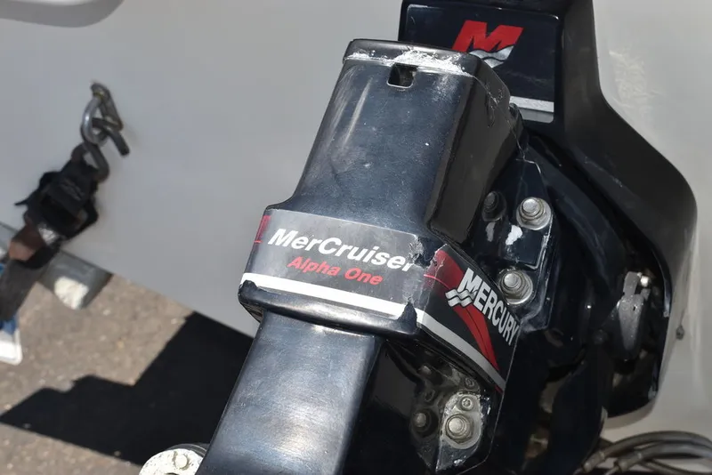 Slide: The Image of Bayliner 2150 Capri Bowrider 2001 - 45