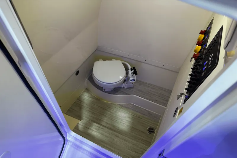 Slide: The Image of Scout 260 LXF 2025 - 25