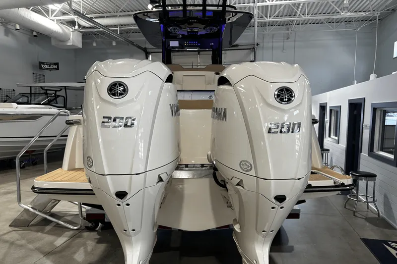 Slide: The Image of Scout 260 LXF 2025 - 9