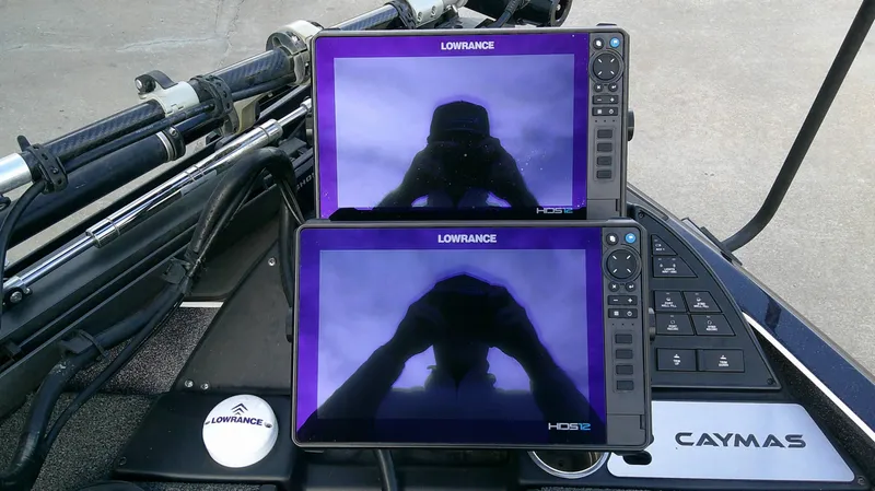 Slide: The Image of Caymas CX 21 PRO 2025 - 11
