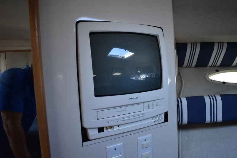 Slide: The Image of Sea Ray 370 Sundancer 1995 - 101