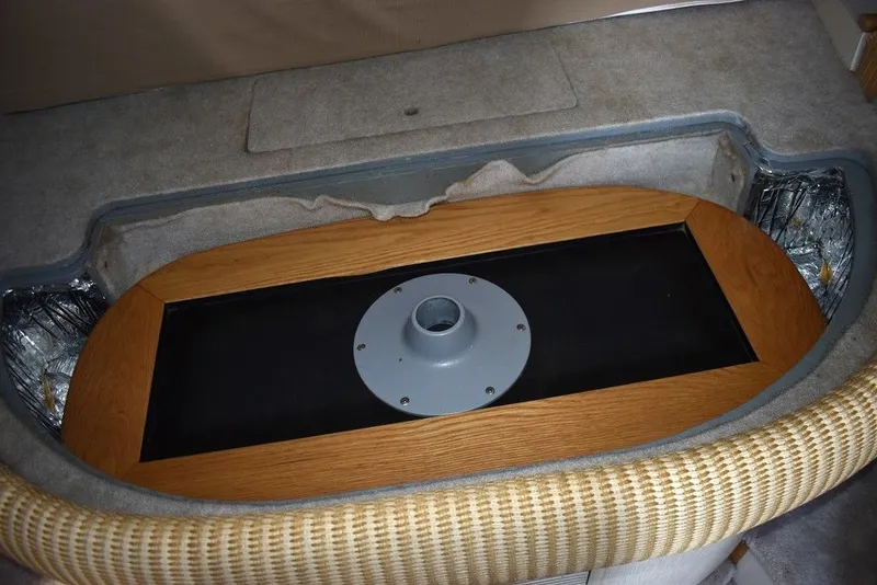 Slide: The Image of Sea Ray 370 Sundancer 1995 - 102