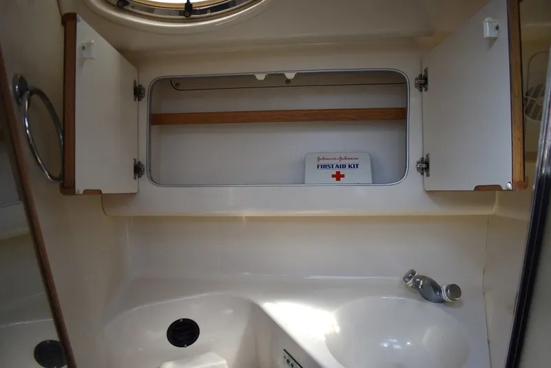 Slide: The Image of Sea Ray 370 Sundancer 1995 - 114