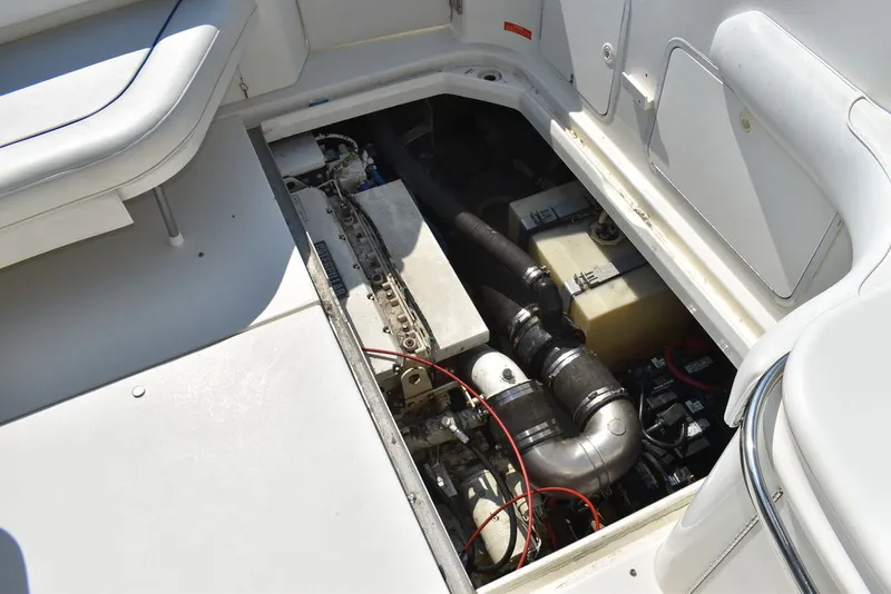 Slide: The Image of Sea Ray 370 Sundancer 1995 - 125