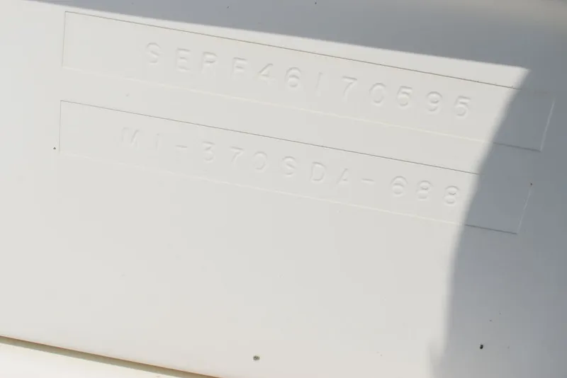 Slide: The Image of Sea Ray 370 Sundancer 1995 - 132