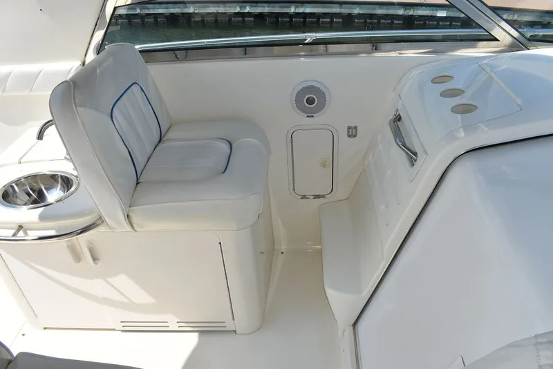 Slide: The Image of Sea Ray 370 Sundancer 1995 - 25